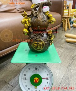 Hồ Lô Chữ Phúc Hoa Mẫu Đơn Bằng Đồng Hun Cao 27cm