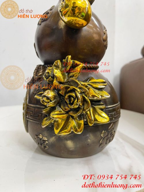 Hồ Lô Chữ Phúc Hoa Mẫu Đơn Bằng Đồng Hun Cao 27cm