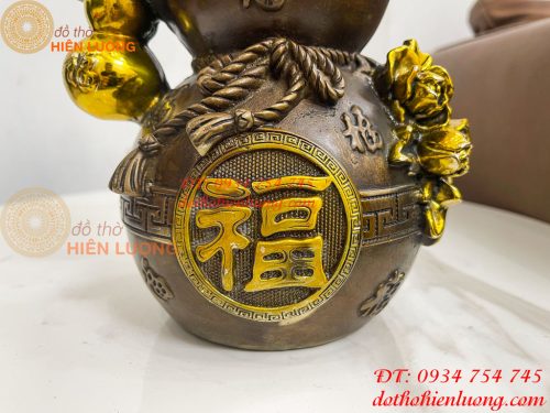 Hồ Lô Chữ Phúc Hoa Mẫu Đơn Bằng Đồng Hun Cao 27cm