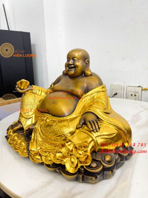 Tượng Di Lặc Cầm Thỏi Vàng Bằng Đồng Dát Vàng