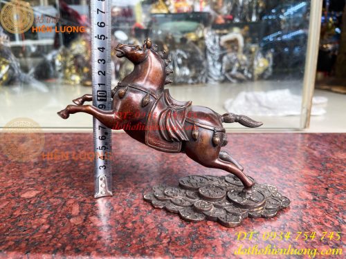 Tượng Ngựa Phi Nước Đại Bằng Đồng Phong Thủy
