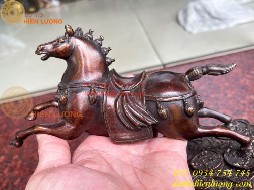 Tượng Ngựa Phi Nước Đại Bằng Đồng Phong Thủy