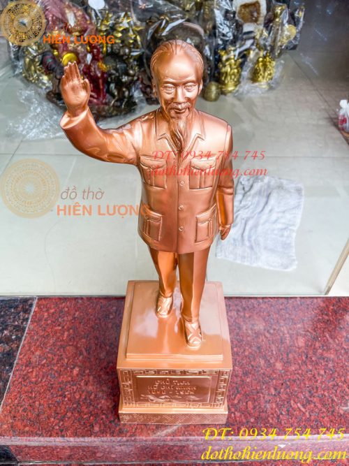 Tượng Bác Hồ Đứng Vẫy Tay Chào Cao 75cm Bằng Đồng Đỏ