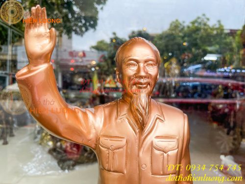 Tượng Bác Hồ Đứng Vẫy Tay Chào Cao 75cm Bằng Đồng Đỏ