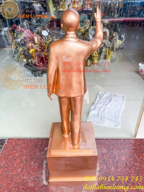 Tượng Bác Hồ Đứng Vẫy Tay Chào Cao 75cm Bằng Đồng Đỏ