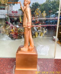 Tượng Bác Hồ Đứng Vẫy Tay Chào Cao 75cm Bằng Đồng Đỏ
