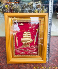 Tranh Thuận Buồm Xuôi Gió Mạ Vàng Để Bàn KT 20x25cm