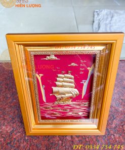 Tranh Thuận Buồm Xuôi Gió Mạ Vàng Để Bàn KT 20x25cm