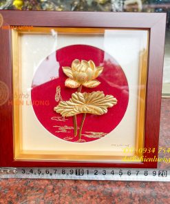 Tranh Hoa Sen Để Bàn Mạ Vàng 24K KT 20x20cm