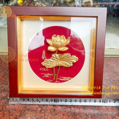 Tranh Hoa Sen Để Bàn Mạ Vàng 24K KT 20x20cm