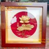 Tranh Hoa Sen Để Bàn Mạ Vàng 24K KT 20x20cm