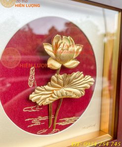 Tranh Hoa Sen Để Bàn Mạ Vàng 24K KT 20x20cm