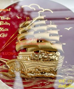 Tranh Thuyền Thuận Buồm Xuôi Gió Mạ Vàng 20x20cm