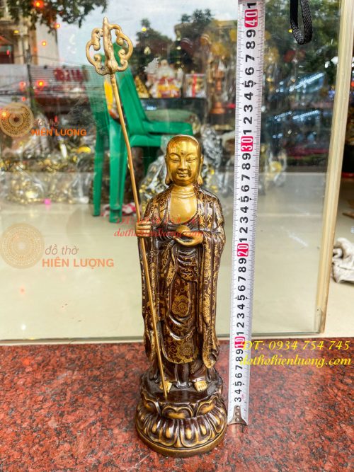 Tượng Địa Tạng Vương Bồ Tát Đứng Cao 30cm Bằng Đồng Vẽ Gấm