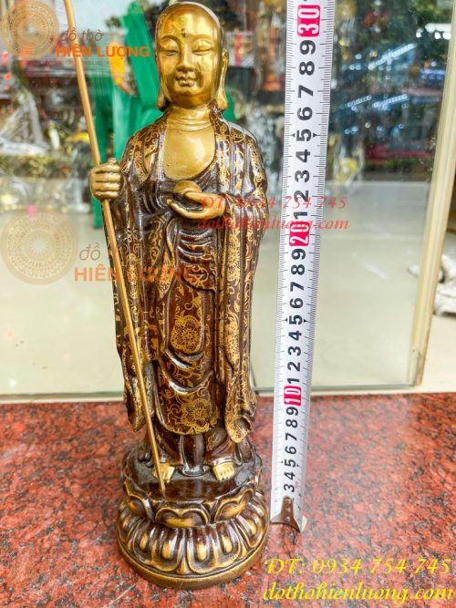Tượng Địa Tạng Vương Bồ Tát Đứng Cao 30cm Bằng Đồng Vẽ Gấm