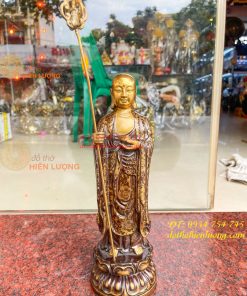 Tượng Địa Tạng Vương Bồ Tát Đứng Cao 30cm Bằng Đồng Vẽ Gấm