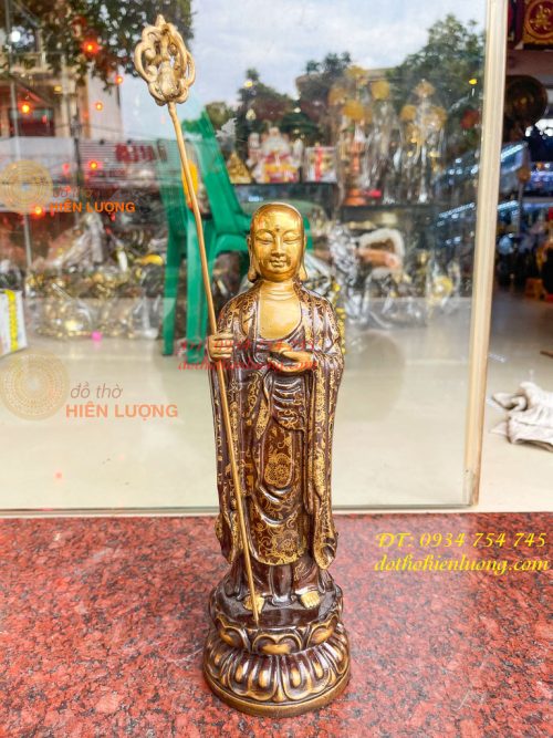 Tượng Địa Tạng Vương Bồ Tát Đứng Cao 30cm Bằng Đồng Vẽ Gấm