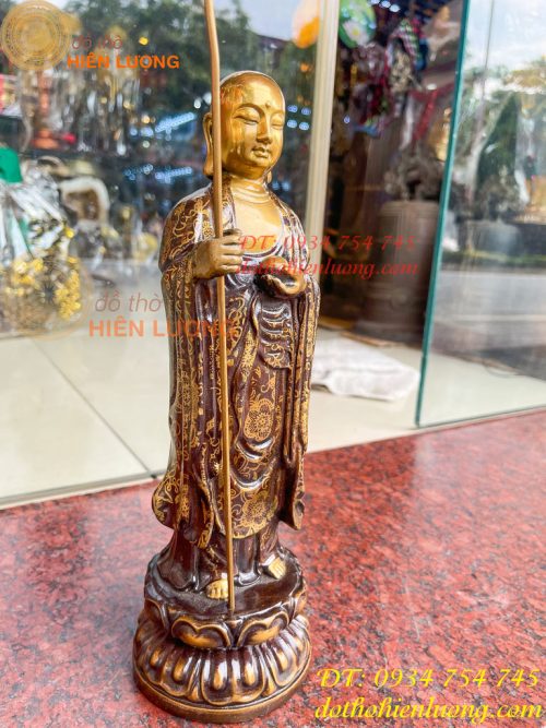 Tượng Địa Tạng Vương Bồ Tát Đứng Cao 30cm Bằng Đồng Vẽ Gấm