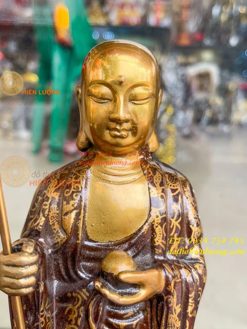 Tượng Địa Tạng Vương Bồ Tát Đứng Cao 30cm Bằng Đồng Vẽ Gấm