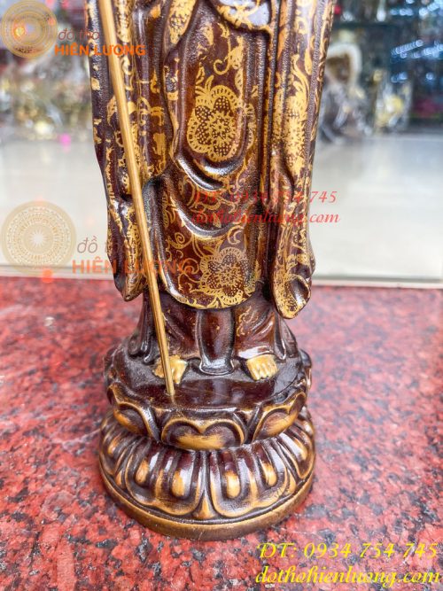Tượng Địa Tạng Vương Bồ Tát Đứng Cao 30cm Bằng Đồng Vẽ Gấm