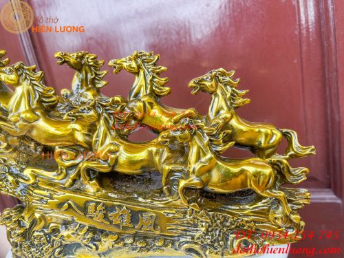 Tượng Bát Mã Mã Đáo Thành Công Bằng Đồng Dài 30cm