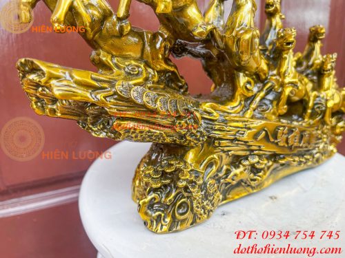 Tượng Bát Mã Mã Đáo Thành Công Bằng Đồng Dài 30cm