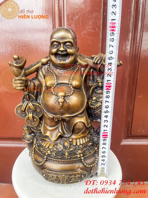 Tượng Di Lặc Đứng Gánh Tiền Bằng Đồng Hun Cao 30cm