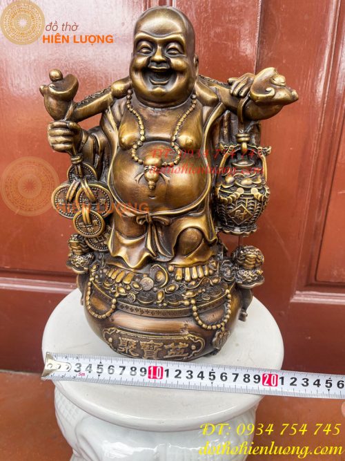 Tượng Di Lặc Đứng Gánh Tiền Bằng Đồng Hun Cao 30cm