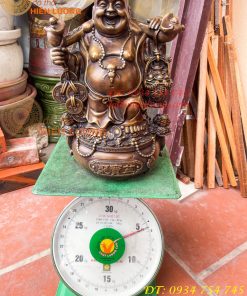 Tượng Di Lặc Đứng Gánh Tiền Bằng Đồng Hun Cao 30cm