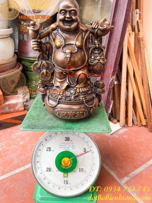 Tượng Di Lặc Đứng Gánh Tiền Bằng Đồng Hun Cao 30cm