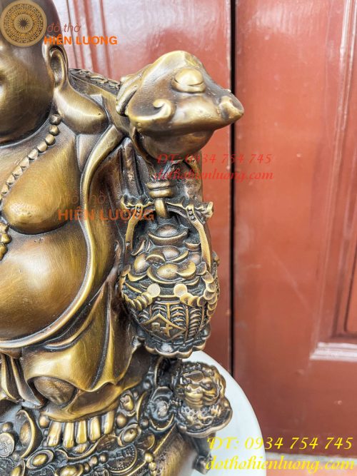 Tượng Di Lặc Đứng Gánh Tiền Bằng Đồng Hun Cao 30cm