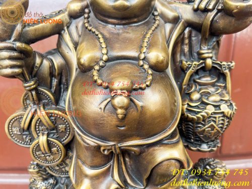 Tượng Di Lặc Đứng Gánh Tiền Bằng Đồng Hun Cao 30cm