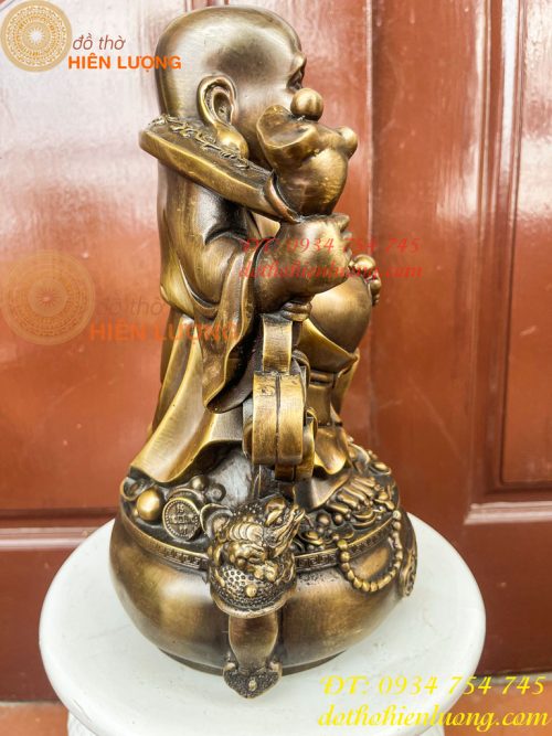 Tượng Di Lặc Đứng Gánh Tiền Bằng Đồng Hun Cao 30cm