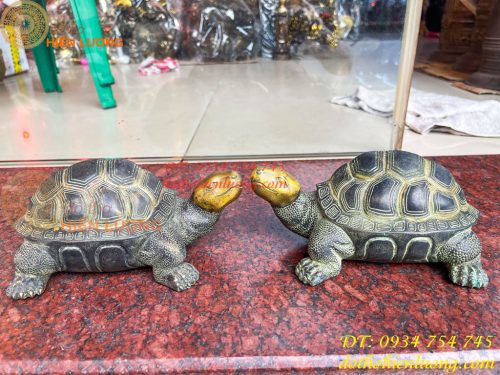 Đôi Tượng Rùa Bằng Đồng Màu Xanh Phong Thủy Dài 20cm