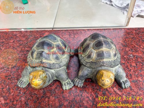 Đôi Tượng Rùa Bằng Đồng Màu Xanh Phong Thủy Dài 20cm