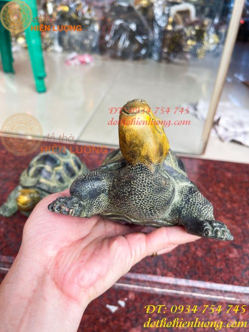 Đôi Tượng Rùa Bằng Đồng Màu Xanh Phong Thủy Dài 20cm