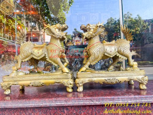 Đôi Kỳ Lân Long Mã Bệ Vuông Bằng Đồng Phong Thủy Cỡ Đại