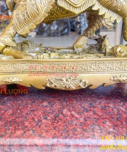 Đôi Kỳ Lân Long Mã Bệ Vuông Bằng Đồng Phong Thủy Cỡ Đại