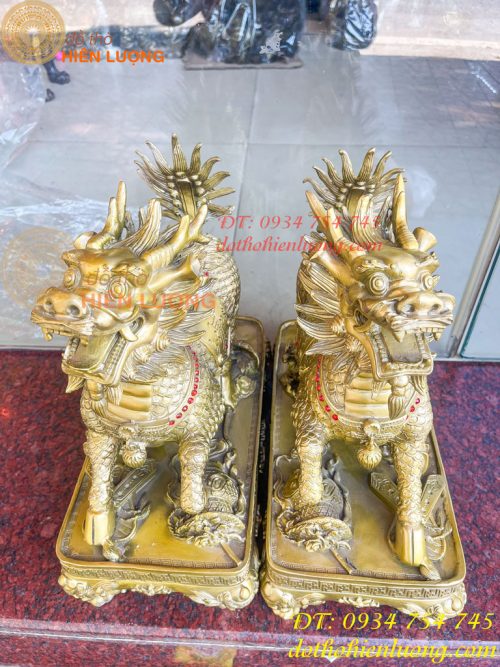 Đôi Kỳ Lân Long Mã Bệ Vuông Bằng Đồng Phong Thủy Cỡ Đại