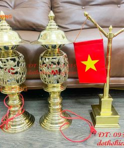 Đôi Đèn Hoa Sen Hình Quả Dứa Bằng Đồng Cao 55cm Thờ Cúng