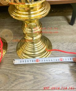 Đôi Đèn Hoa Sen Hình Quả Dứa Bằng Đồng Cao 55cm Thờ Cúng