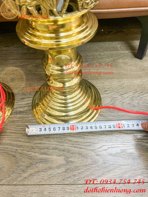 Đôi Đèn Hoa Sen Hình Quả Dứa Bằng Đồng Cao 55cm Thờ Cúng
