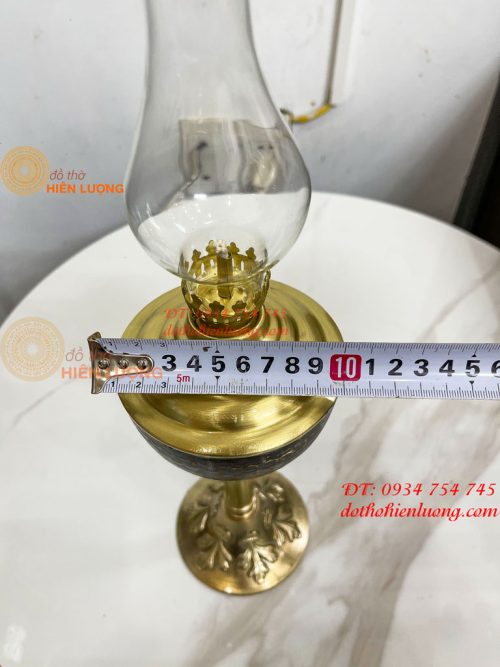 Đèn Dầu Bằng Đồng Cao 37cm Gò Tay Thủ Công