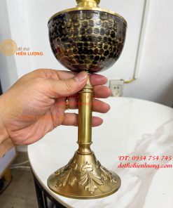 Đèn Dầu Bằng Đồng Cao 37cm Gò Tay Thủ Công