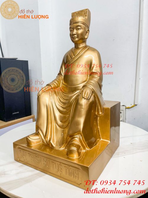 Tượng Đai Thiền Sư Tuệ Tĩnh Bằng Đồng Đỏ Cao 42cm