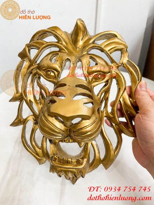 Đầu Sư Tử Bằng Nhựa Gắn Tường Dài 29cm