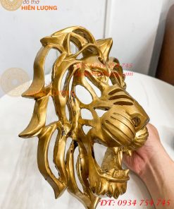 Đầu Sư Tử Bằng Nhựa Gắn Tường Dài 29cm