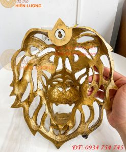 Đầu Sư Tử Bằng Nhựa Gắn Tường Dài 29cm
