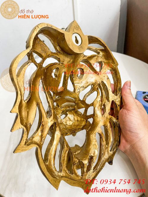 Đầu Sư Tử Bằng Nhựa Gắn Tường Dài 29cm