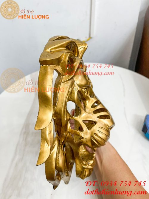 Đầu Sư Tử Bằng Nhựa Gắn Tường Dài 29cm